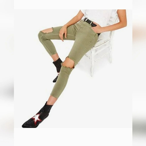 Free People Busted Knee light green Mid rise skinny jeans. Size 30 - Picture 1 of 13